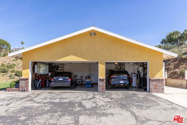 2952 GOLDEN SPUR Road, Acton, CA 93510