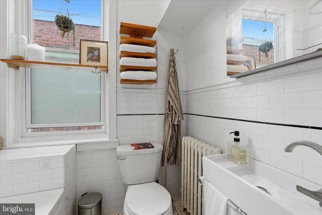 1302 MCKEAN ST, Philadelphia, PA 19148