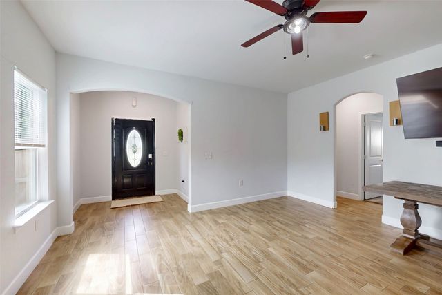 2763 Prosperity Avenue, Dallas, TX 75216