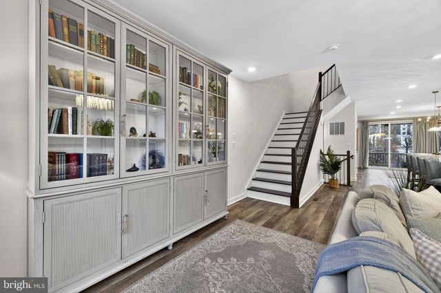 22296 CORNERSTONE CROSSING TER, Ashburn, VA 20148