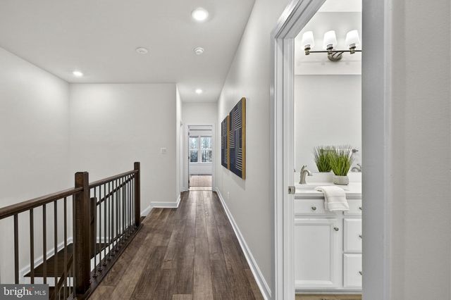 22296 CORNERSTONE CROSSING TER, Ashburn, VA 20148