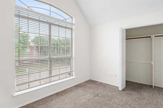 1401 Post Oak Drive, Rowlett, TX 75089