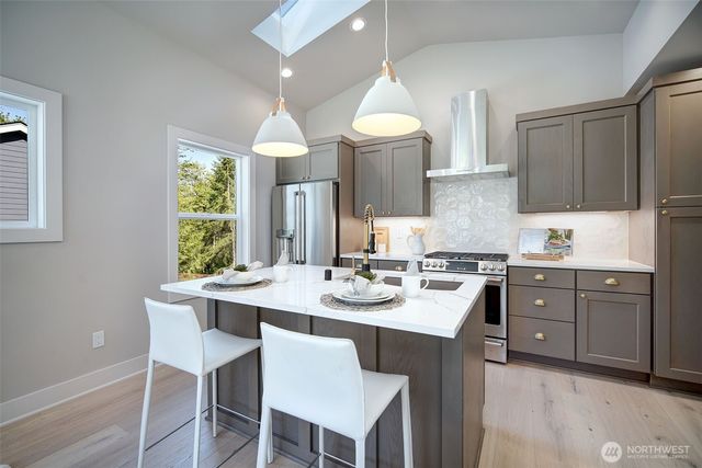 428 20th Avenue, Kirkland, WA 98033