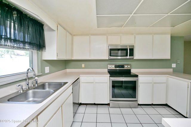 965 Pilgrim Drive, Titusville, FL 32780