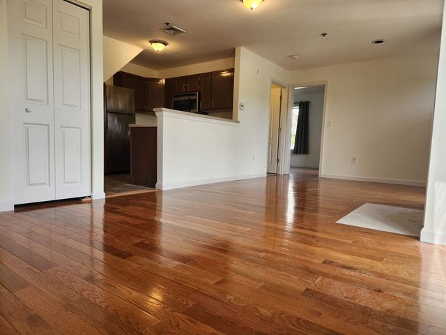 200 Falls Blvd E306, Quincy, MA 02169