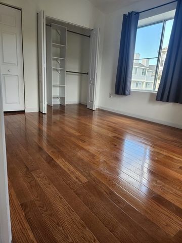 200 Falls Blvd E306, Quincy, MA 02169