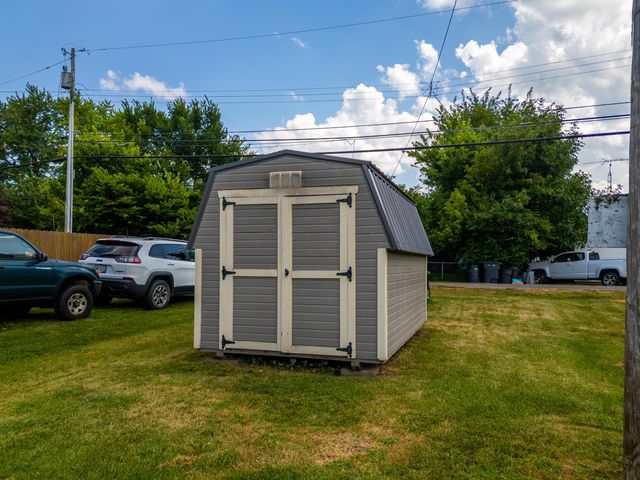 909 Washington Avenue, Washington Court House, OH 43160
