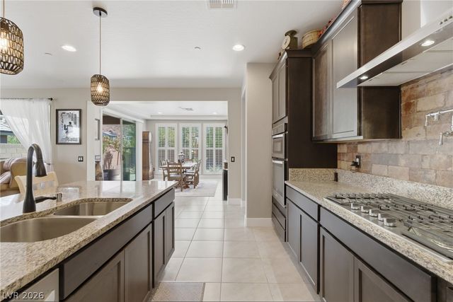 40 Vicolo Della Luna, Henderson, NV 89011