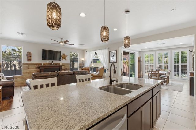 40 Vicolo Della Luna, Henderson, NV 89011