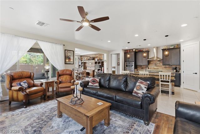 40 Vicolo Della Luna, Henderson, NV 89011