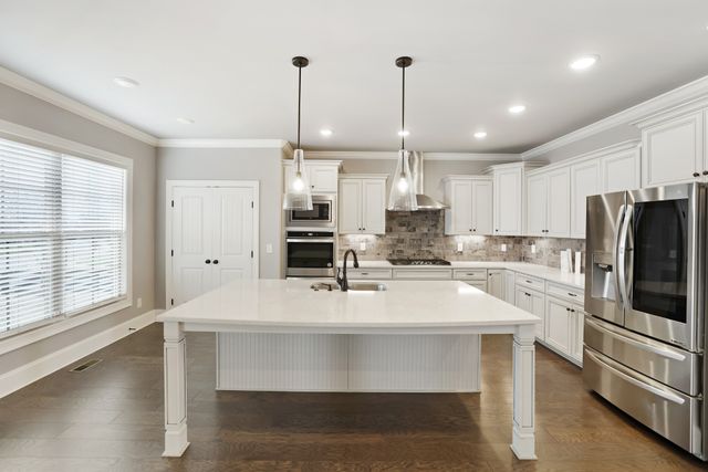 1104 Yearling Pl, Gallatin, TN 37066