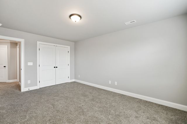 1104 Yearling Pl, Gallatin, TN 37066