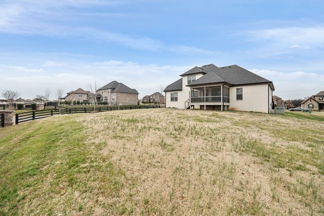 1104 Yearling Pl, Gallatin, TN 37066