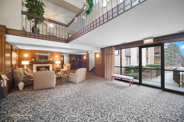 1105 N Mill Street 117, Naperville, IL 60563