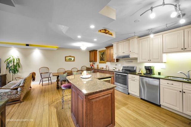 1105 N Mill Street 117, Naperville, IL 60563