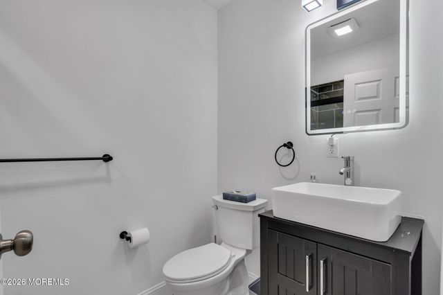 1731 Silverton Road, Toms River, NJ 08753