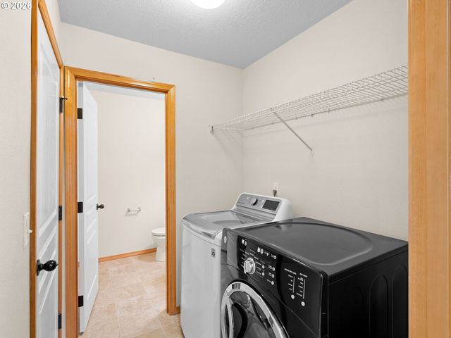 6127 Se 141ST Ave, Portland, OR 97236
