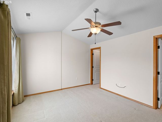 6127 Se 141ST Ave, Portland, OR 97236