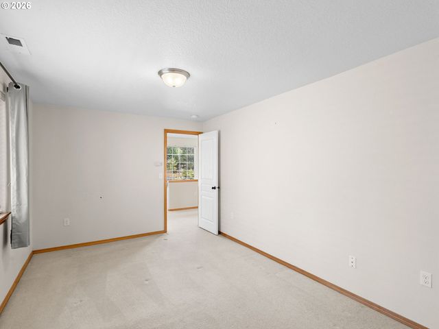 6127 Se 141ST Ave, Portland, OR 97236