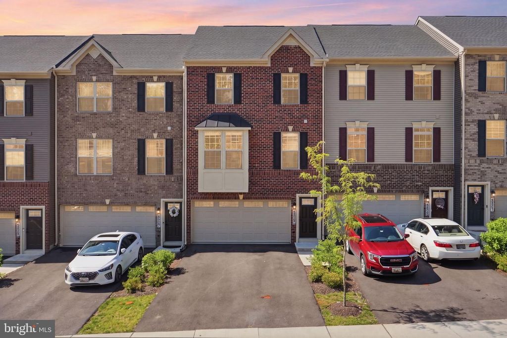 8805 SYBIL LN, Upper Marlboro, MD 20772