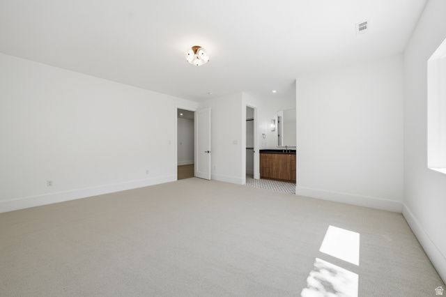 8037 S ROYAL LN, Sandy, UT 84093