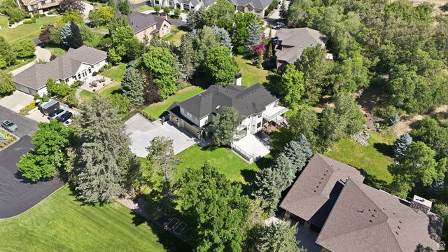 8037 S ROYAL LN, Sandy, UT 84093