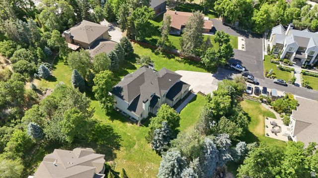 8037 S ROYAL LN, Sandy, UT 84093