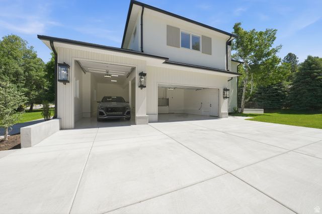8037 S ROYAL LN, Sandy, UT 84093