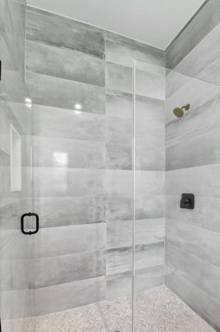 3920 Espan Court, Palm Springs, FL 33461