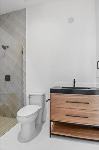 3920 Espan Court, Palm Springs, FL 33461