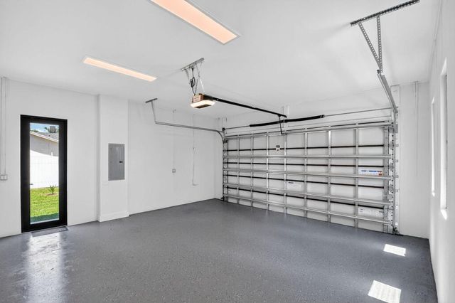 3920 Espan Court, Palm Springs, FL 33461