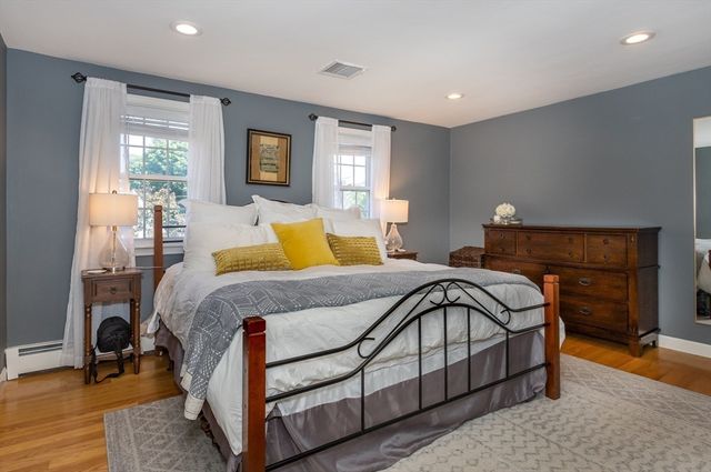 81 Assabet Rd, Quincy, MA 02169