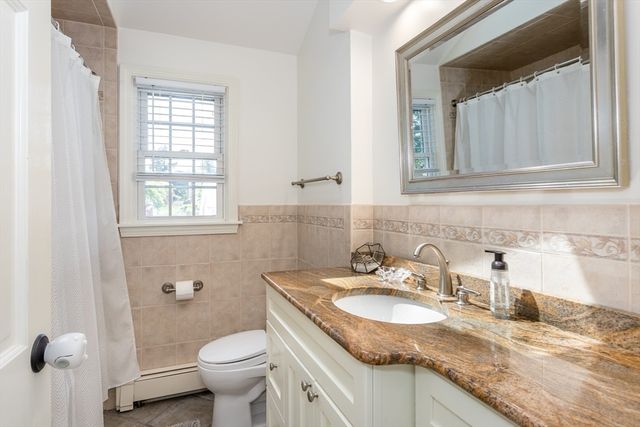 81 Assabet Rd, Quincy, MA 02169