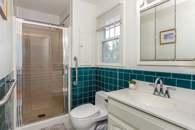 81 Assabet Rd, Quincy, MA 02169