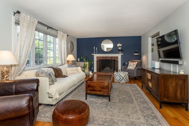 81 Assabet Rd, Quincy, MA 02169