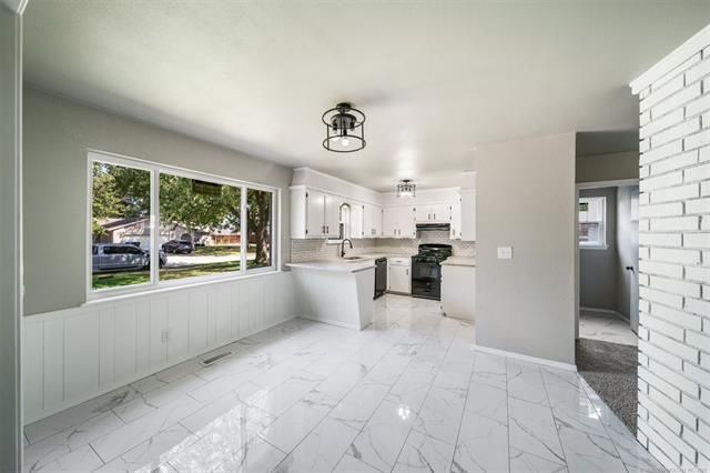1108 N Hickory Court, Broken Arrow, OK 74012