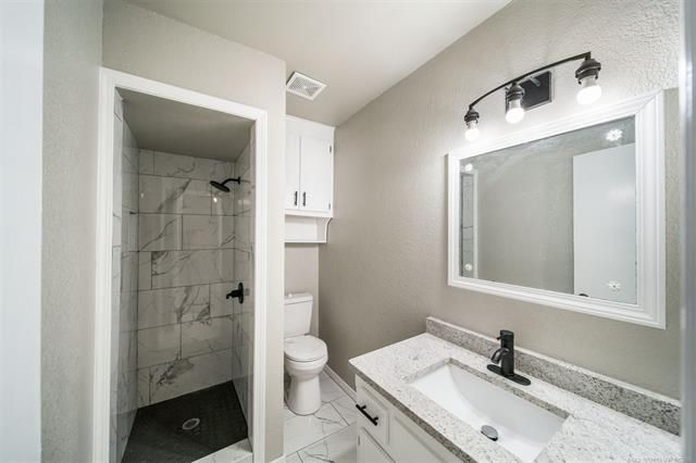 1108 N Hickory Court, Broken Arrow, OK 74012