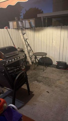 2351 W 74th St 3-101, Hialeah, FL 33016