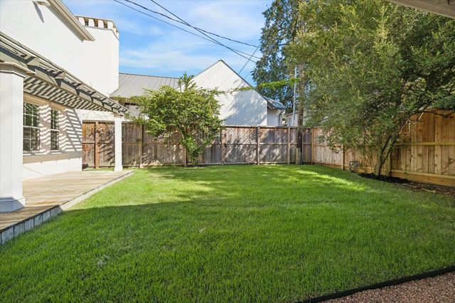 2041 Dryden Road, Houston, TX 77030