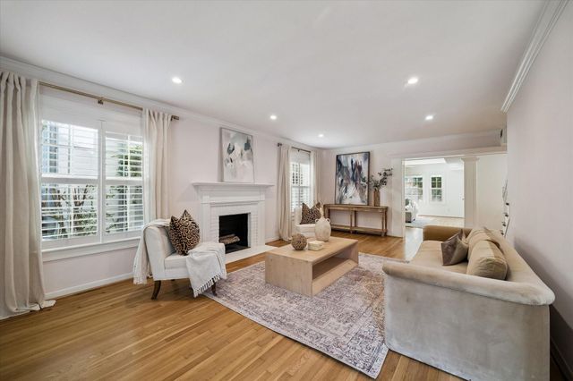 2041 Dryden Road, Houston, TX 77030