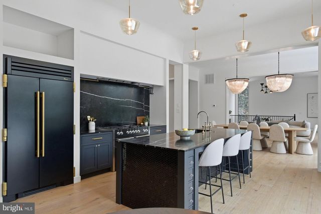 4929 LOWELL ST NW, Washington, DC 20016