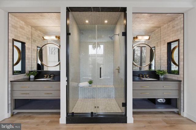 4929 LOWELL ST NW, Washington, DC 20016