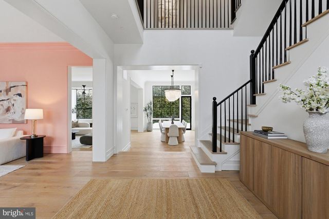 4929 LOWELL ST NW, Washington, DC 20016