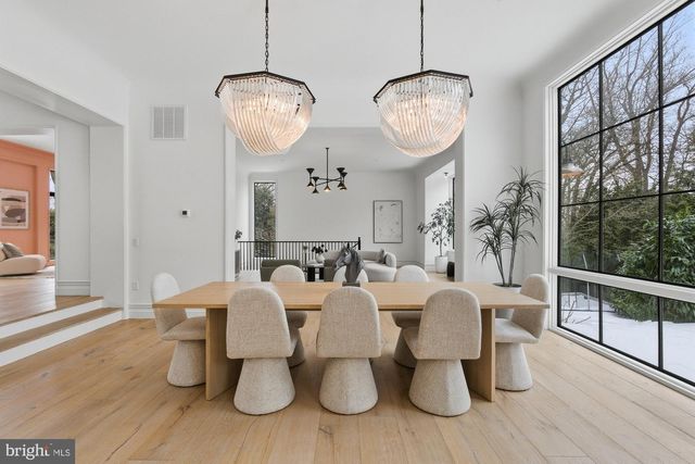 4929 LOWELL ST NW, Washington, DC 20016