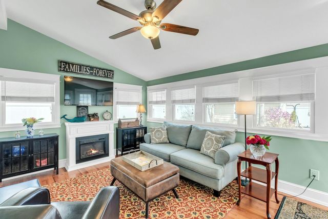 135 Division Avenue, West Sayville, NY 11796