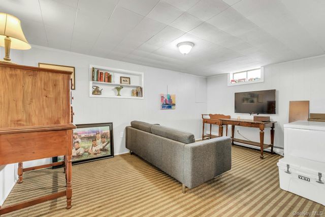 135 Division Avenue, West Sayville, NY 11796