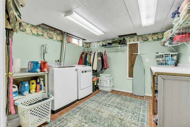 135 Division Avenue, West Sayville, NY 11796