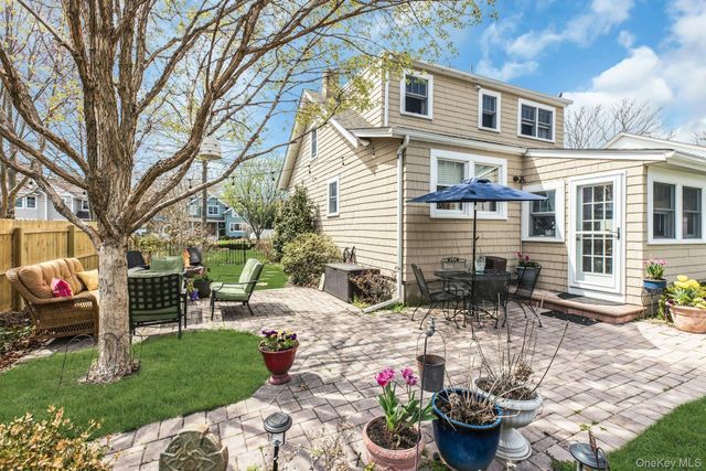 135 Division Avenue, West Sayville, NY 11796