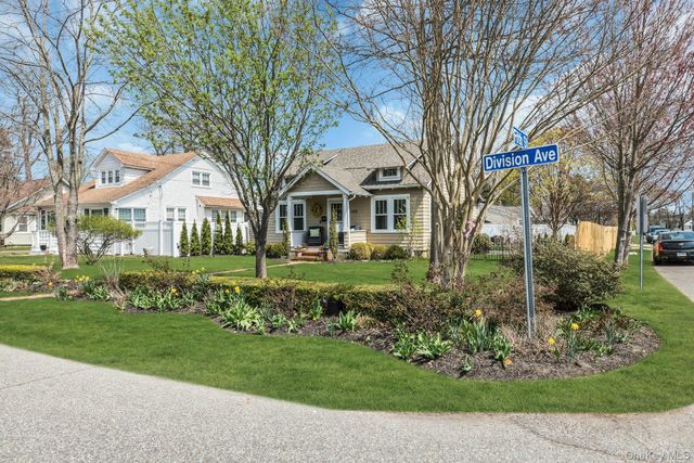 135 Division Avenue, West Sayville, NY 11796