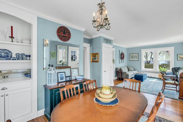 135 Division Avenue, West Sayville, NY 11796